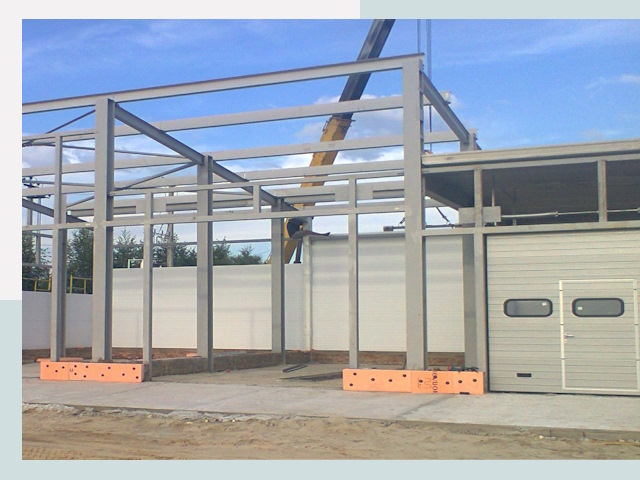 Строительство автосервисов от СтальСтрой-Шдр по цене 620 руб.